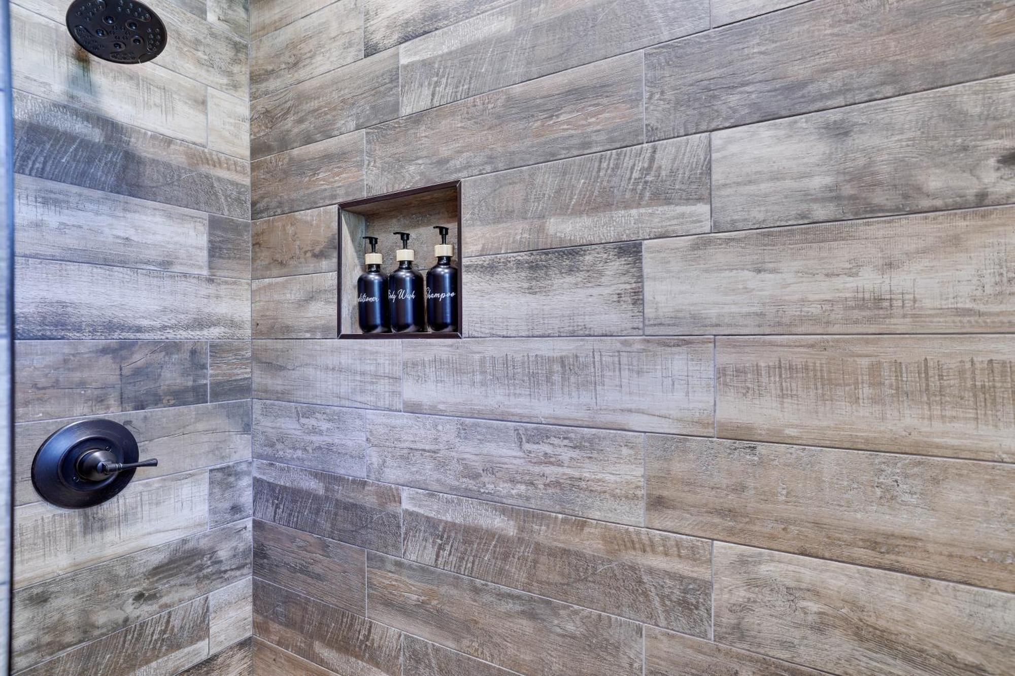 Poconos Brand New Lakefront Oasis 1 Acre, Hottub Gameroom Firepits Talk About Privacy Albrightsville 외부 사진